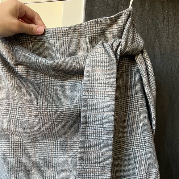 NWT ARITZIA BEAUTIFUL GRAY WOOL TIE SKIRT SIZE 4 - Picture 4 of 7